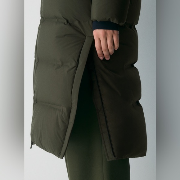 Aritzia The Super Puff₂O™ Long - Rainstop™ - Picture 10 of 12